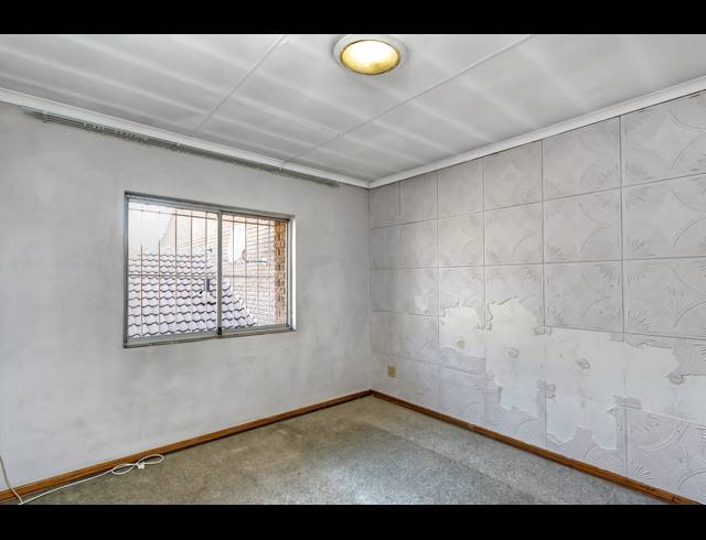 3 BEDROOM DUPLEX FOR SALE IN BRAMLEY NORTH